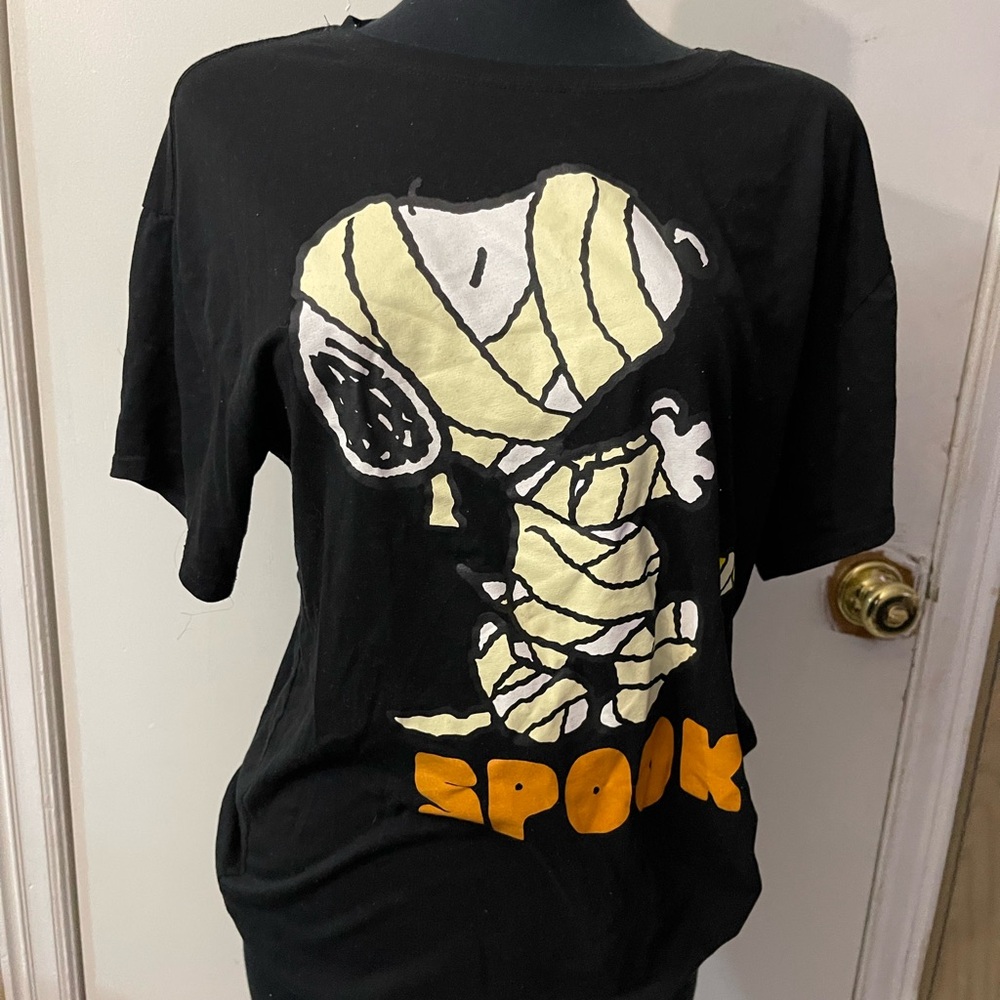 Black Halloween Graphic T-Shirt